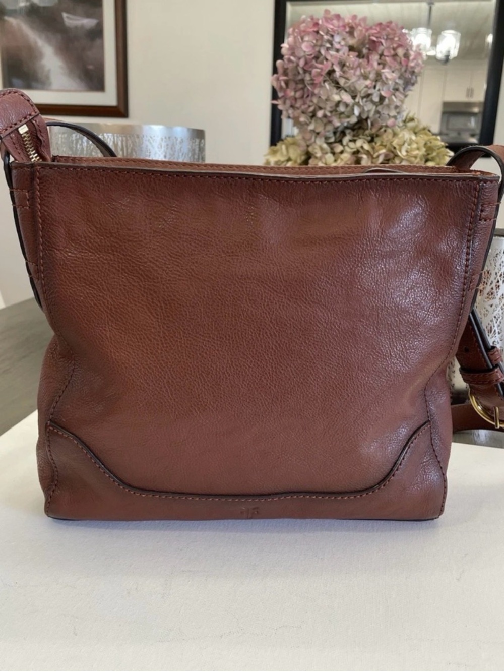 Frye leather shoulder bag color brown cognac, DB323, like new